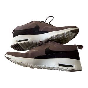 Nike Women’s Air Max Thea Taupe Grey size 10